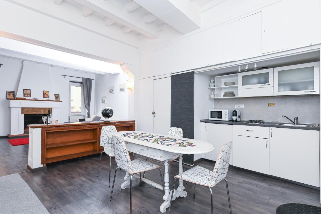 Gorgeous Trastevere Loft On The River Рим Екстер'єр фото
